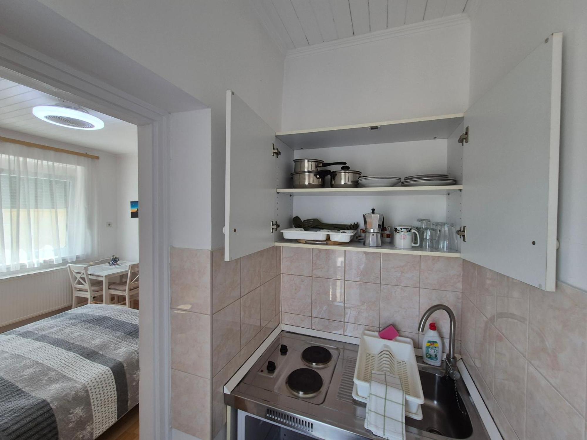 Roxanna Apartman Gyula Exteriér fotografie